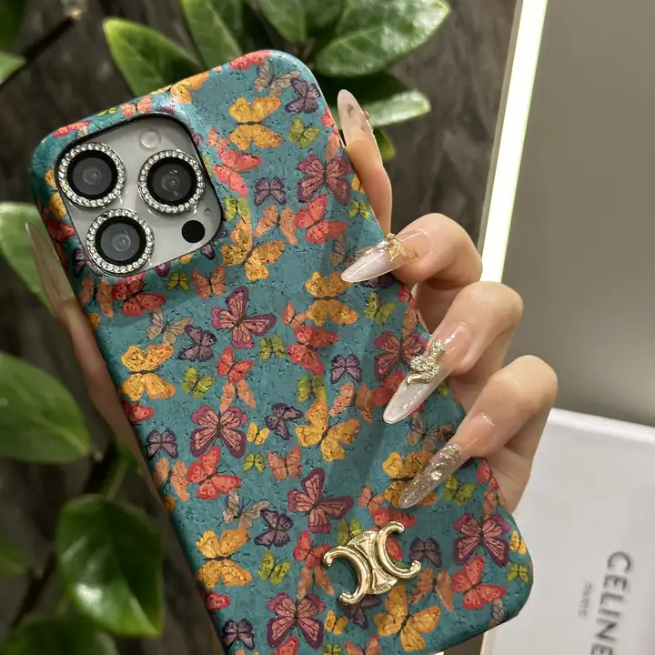 セリーヌ iphone18promax携帯ケース 大人 かわいい