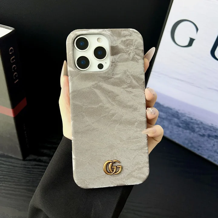 gucci iphone18pro 携帯ケース GGメタルロゴ