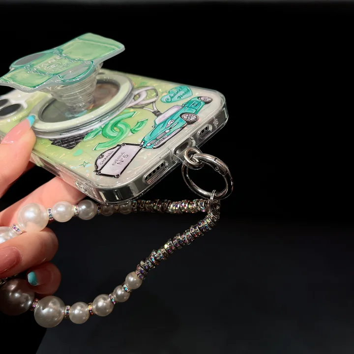 chanel iphone18promaxケース マンバグリーン 貝殻紋