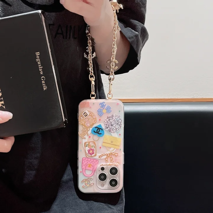 chanel iphone18promaxケース 携帯ストラップ付き
