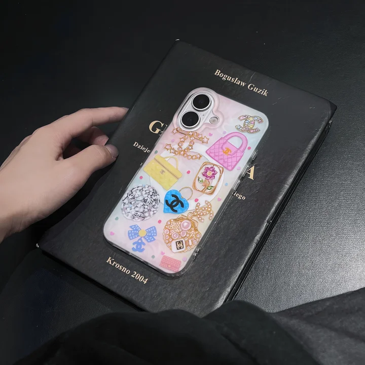 シャネル iphone18pro 背面ケース