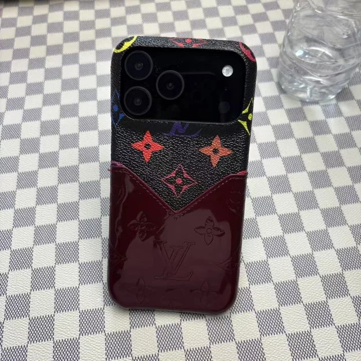 vuitton iphone18proケース 背面 収納