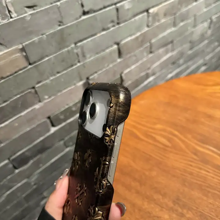 chrome hearts アイホン 18proケース スリム 耐衝撃