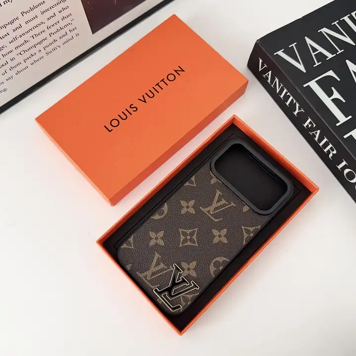 LV イニシャル iphone18proケース