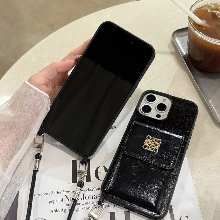 ロエベ iphone18proケース メンズ ショルダー付き
