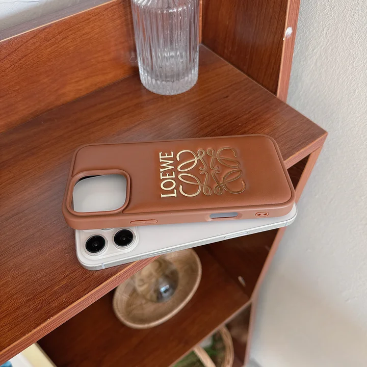 Loewe iphone18proケース ブラック