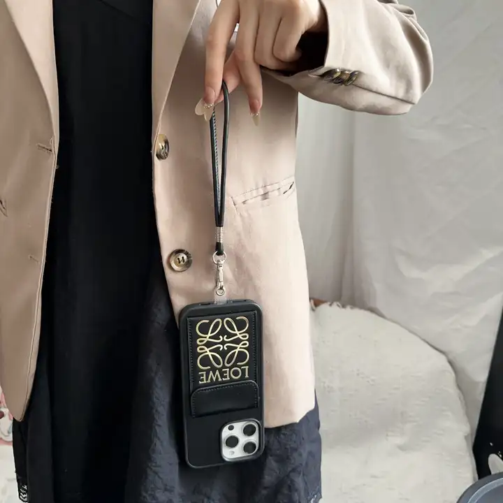 loewe iphone18proケース ショルダー ストラップ付き
