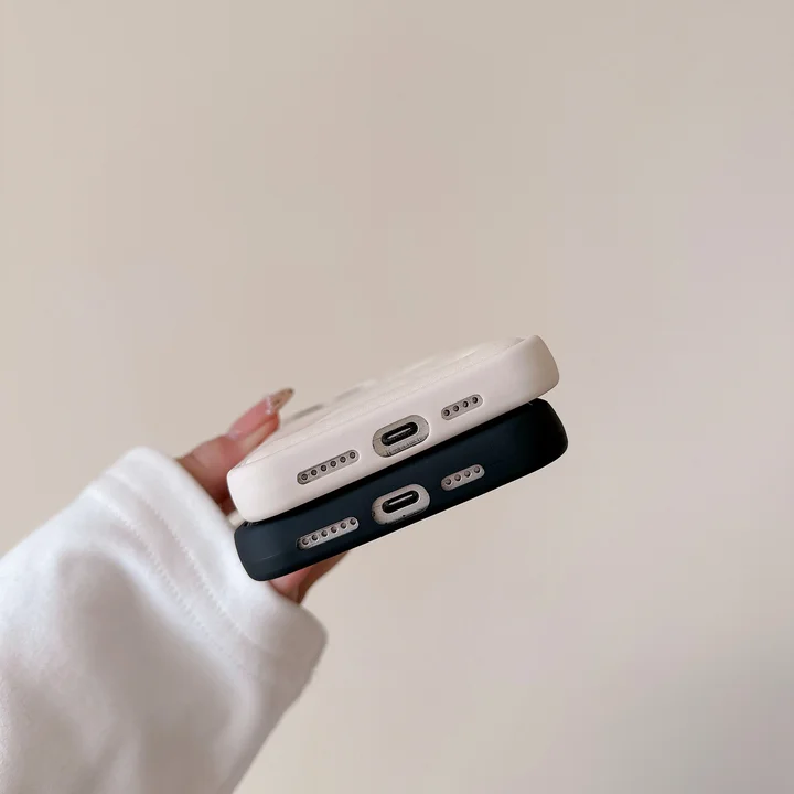 dior iphone18proカバー 金箔押しCDロゴ