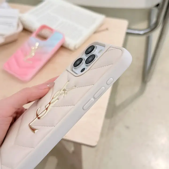イヴサンローラン iphone18proケース レディース 人気