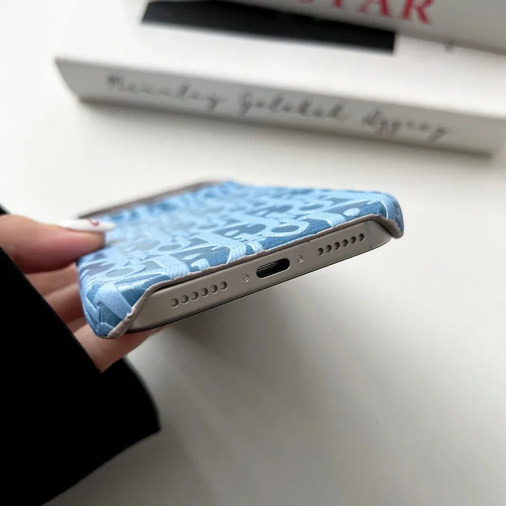 ディオールiphone18proスリムケース