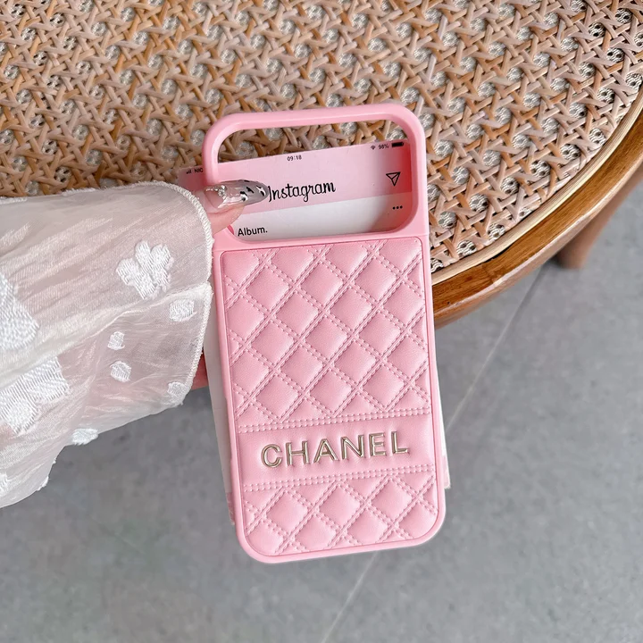 シャネル iphone18 軽量 カバー
