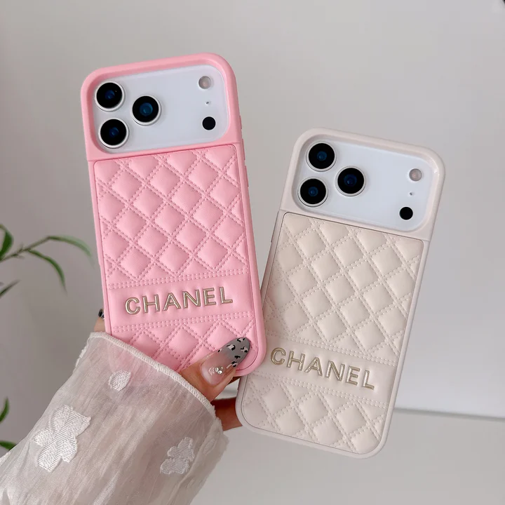 chanel iphone18proケース 英字母 金箔押し