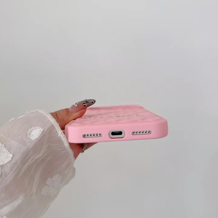 シャネル iphone18proケース 即納