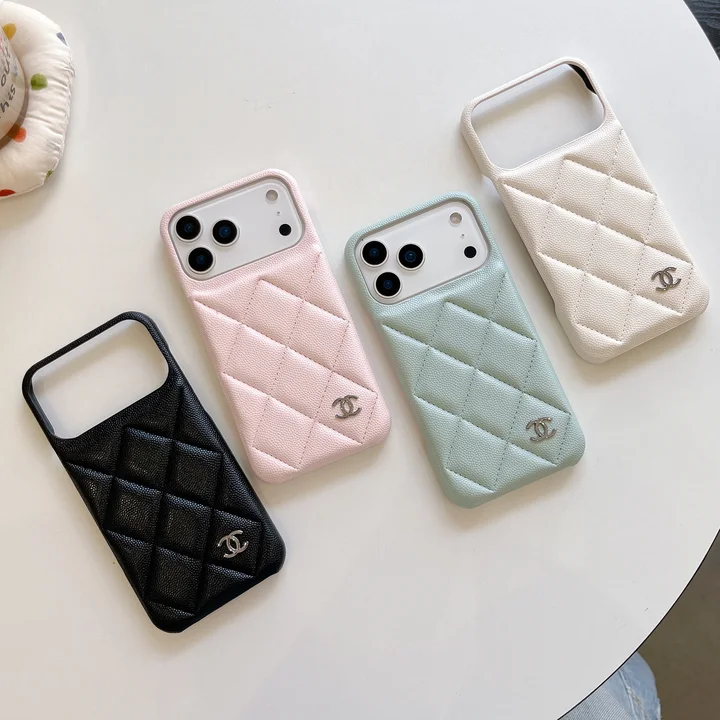 シャネル iphone18proケース キルティングレザー