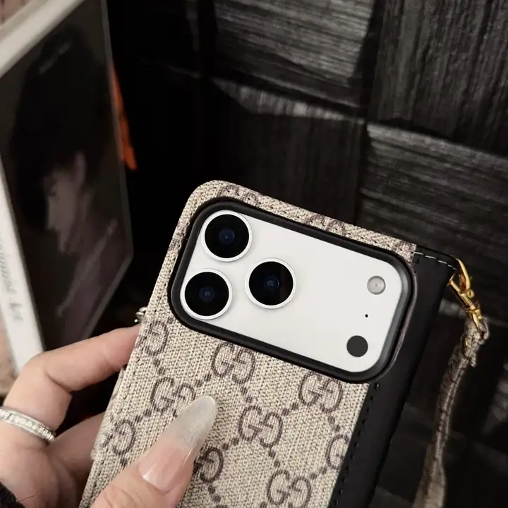 lv iphone18proケース ストラップ付き