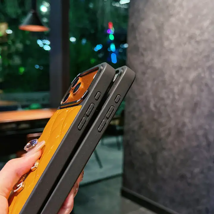 chanel iphone18promaxケース ダイヤ柄 CCロゴ