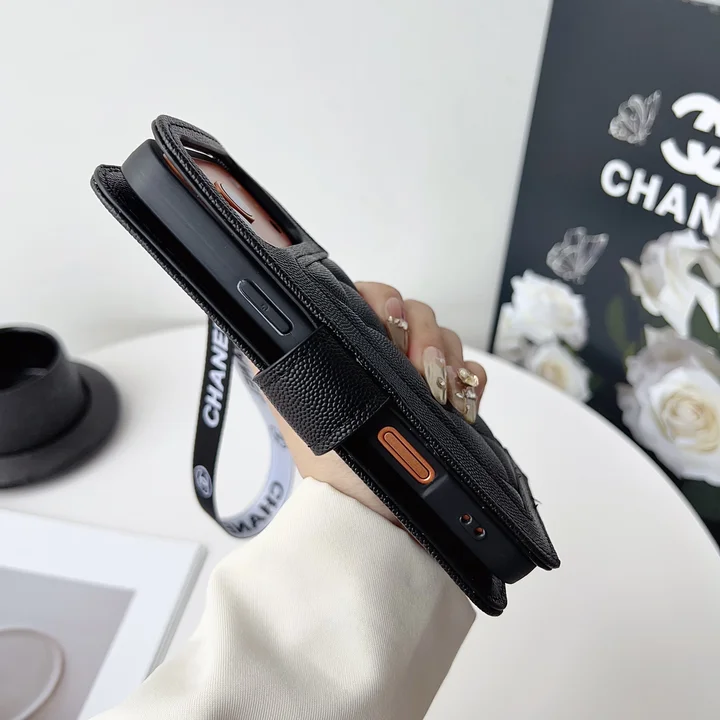 chanel iphone18proケース 手帳型 ストラップ 付き