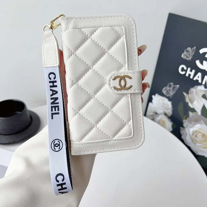 シャネル iphone18proケース キャビアスキン