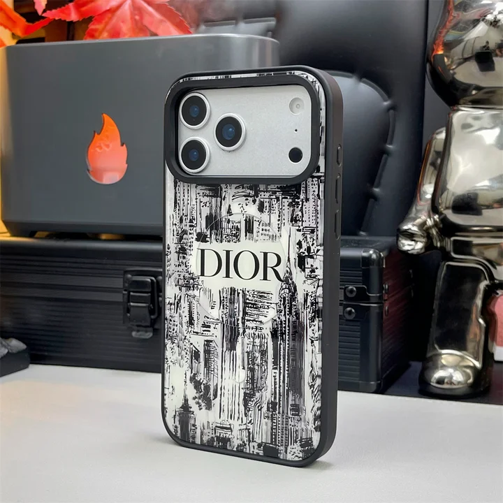 ディオールiphone18pro携帯ケース ワイヤレス充電対応