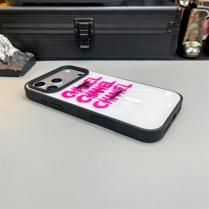 chanel iphone18pro ガラスケース