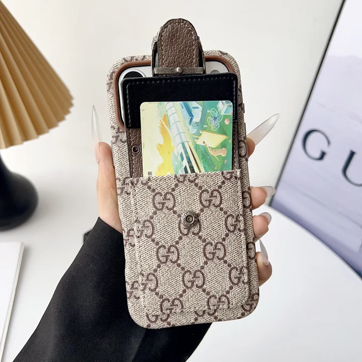 Gucci iphone18proケース 縦向き スマホショルダー