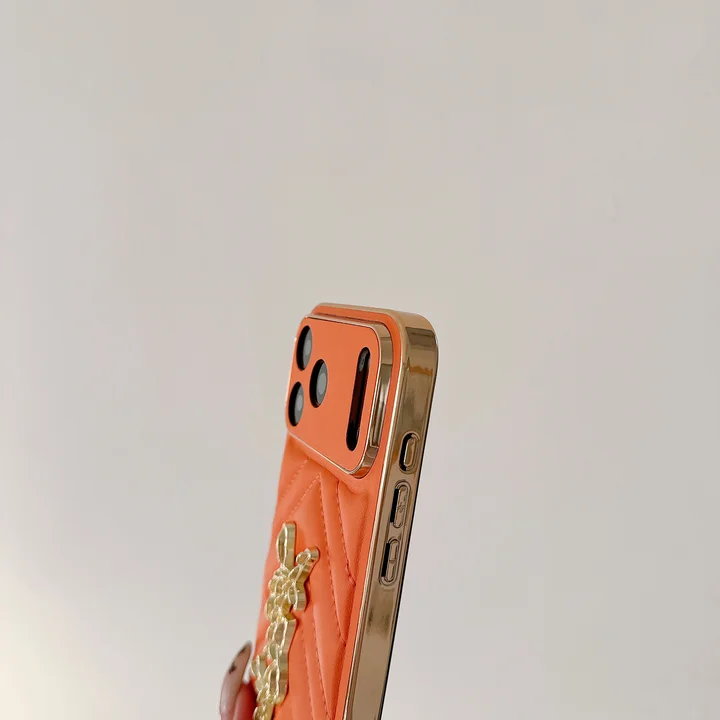 サンローランiphone18proケース キャビアスキン