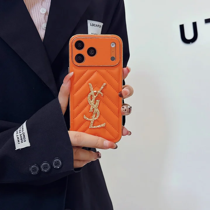 サンローラン iphone18proケース 一体型 カメラ保護
