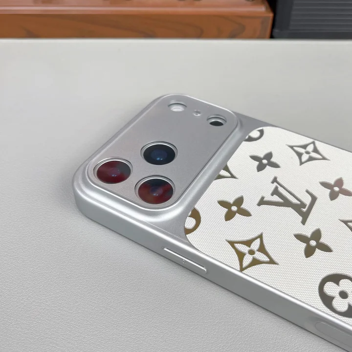 LV  iphone18proケース モノグラム 光沢感
