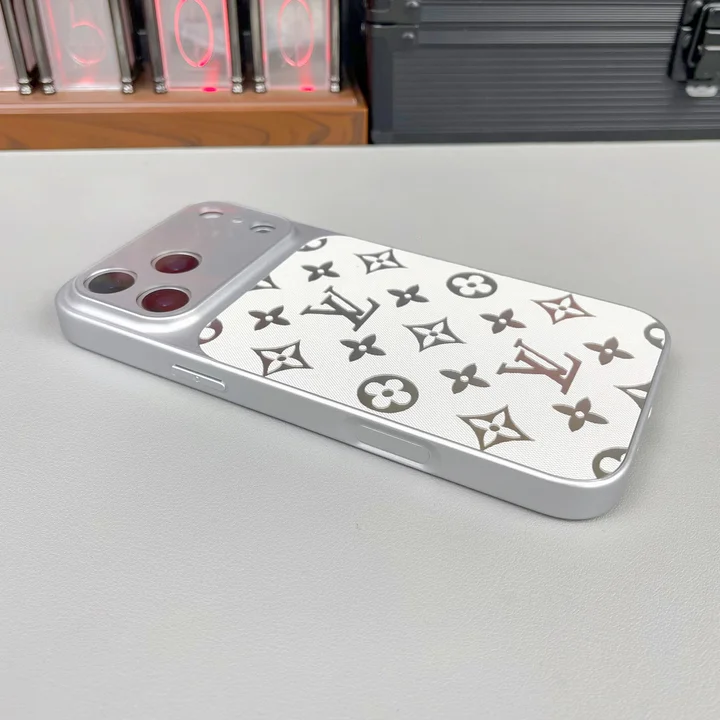 ルイヴィトン 軽量 iphone18proケース