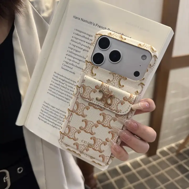 Celine iphone18proケース カーフレザー