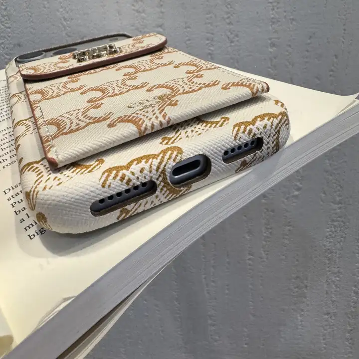 セリーヌ iphone18promaxケース 大人 可愛い