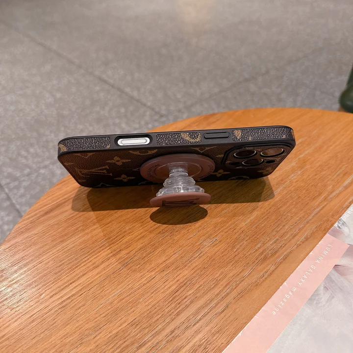 ルイヴィトン iphone18proスマホケース マグネット スタンド