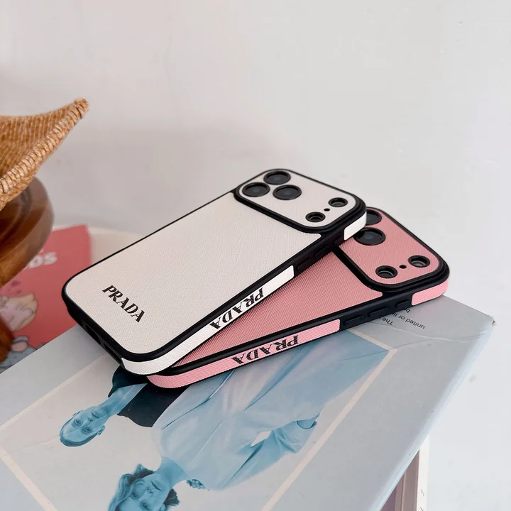 prada iphone18promaxケース 一体型 レンズ保護