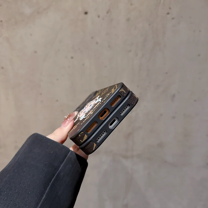 ルイヴィトン iphone18proケース キャラクター
