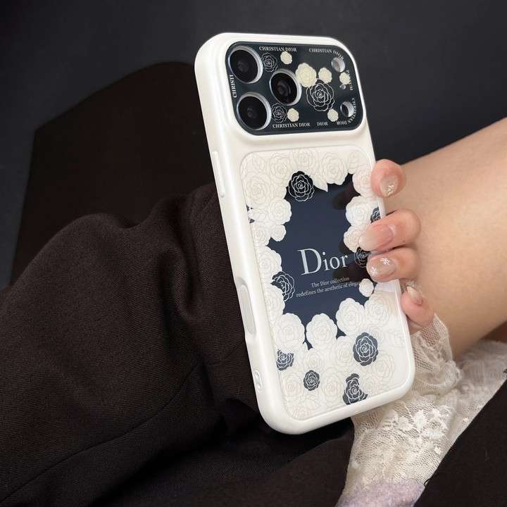ディオール iphoneケース 瞬間変身