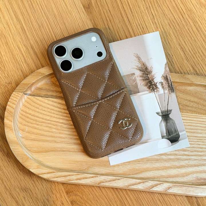 chanel iphone18 pro ケース 背面 収納