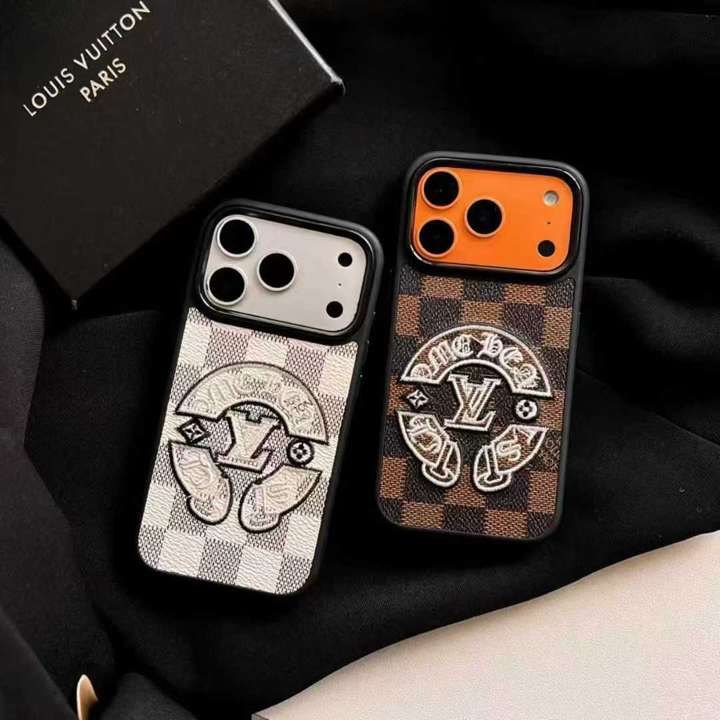 クロームハーツ コラボ iphone18proカバー