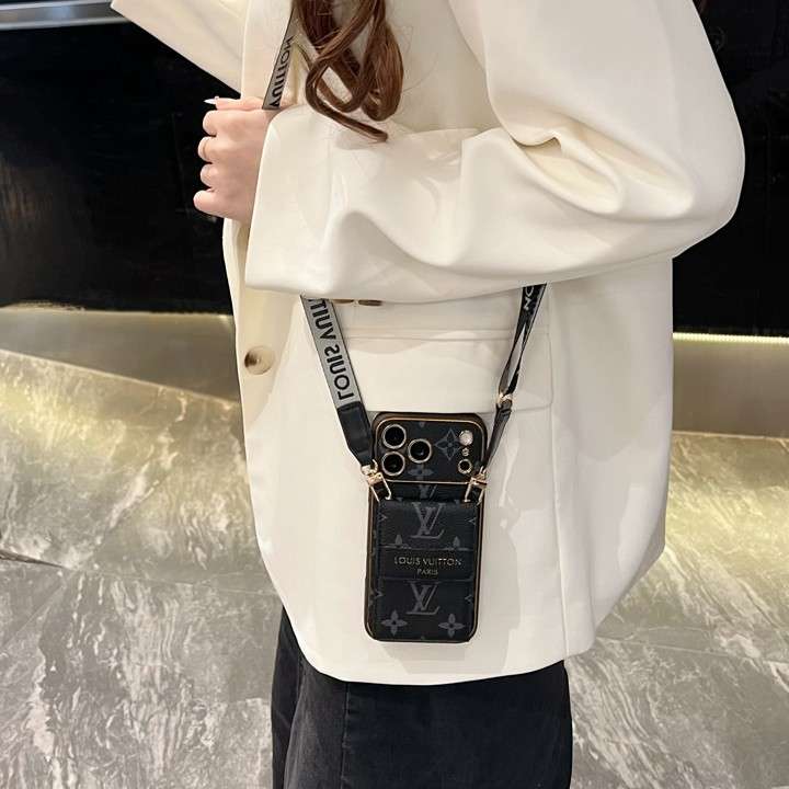 GUCCI iphone18pro携帯ケース 背面 カード収納