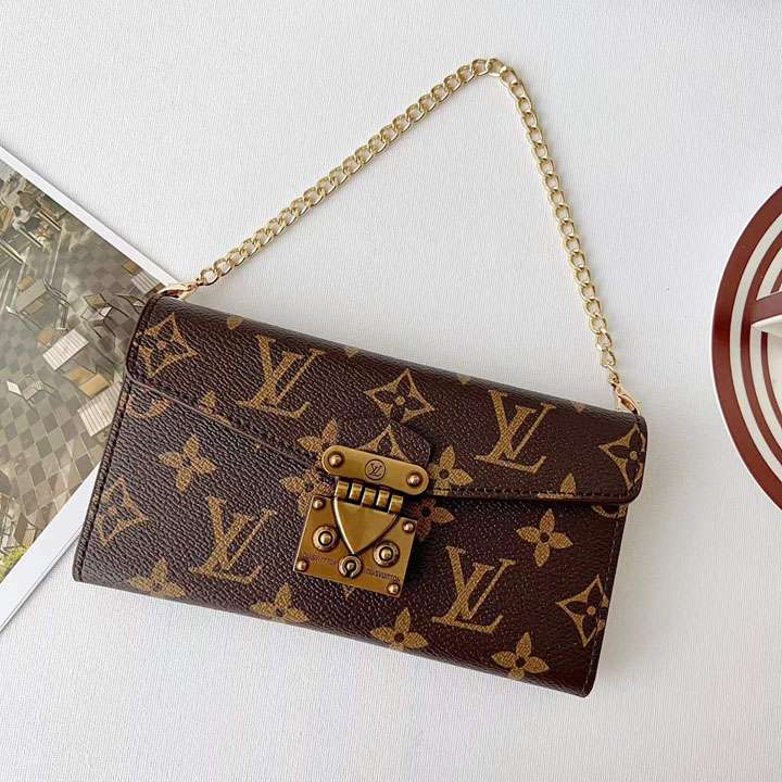 iphone18pro 手帳 型 ケース gucci