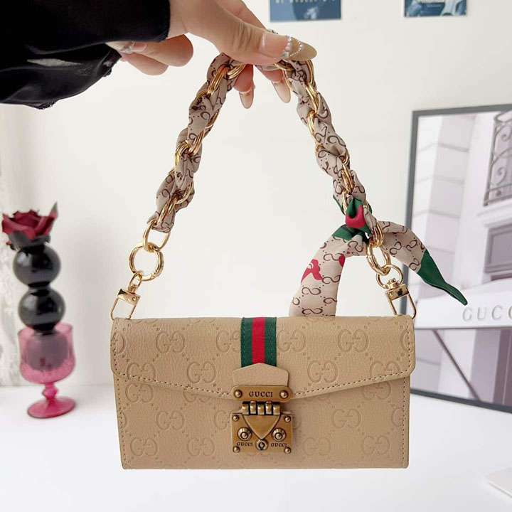gucci iphone18promaxケース 財布一体型