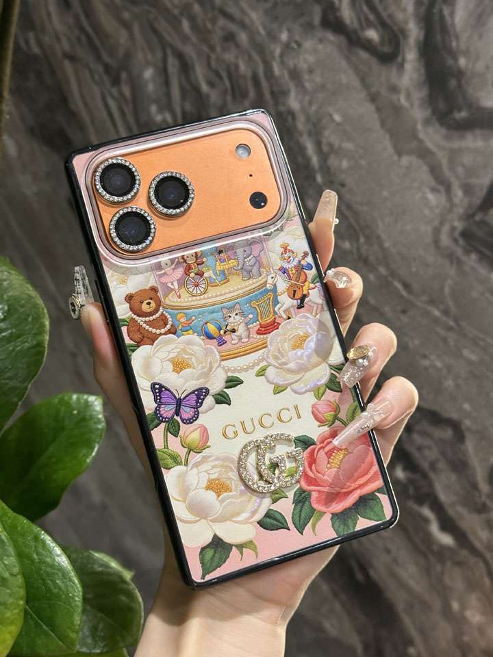 グッチ iphone18pro 携帯ケース 四角い