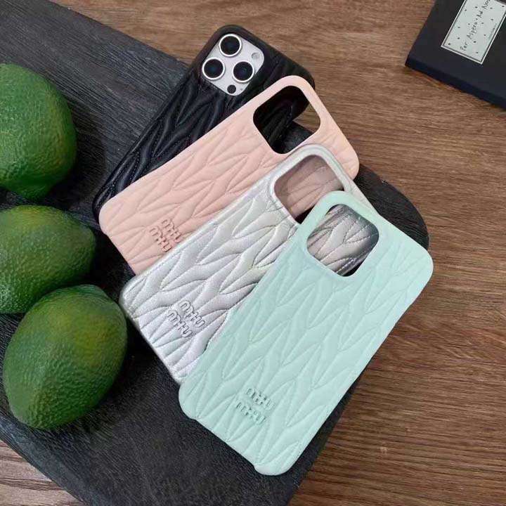 miu miu iphone18pro ケース マテラッセ レザー