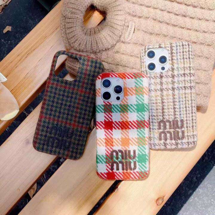 MiuMiu iphone18pro ケース チェック柄