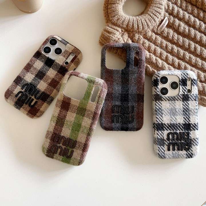Miu Miu 携帯ケース