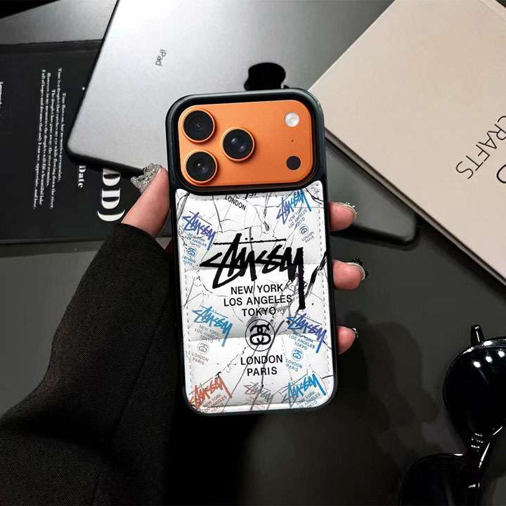 ステューシー iphone18promaxケース ダウン ふわふわ