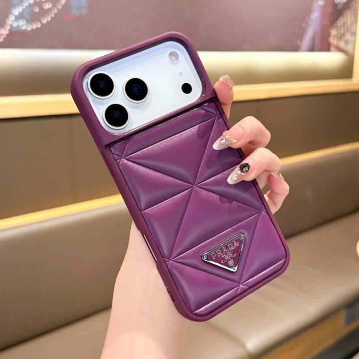 プラダ iphone18proケース ダウンジャケット風