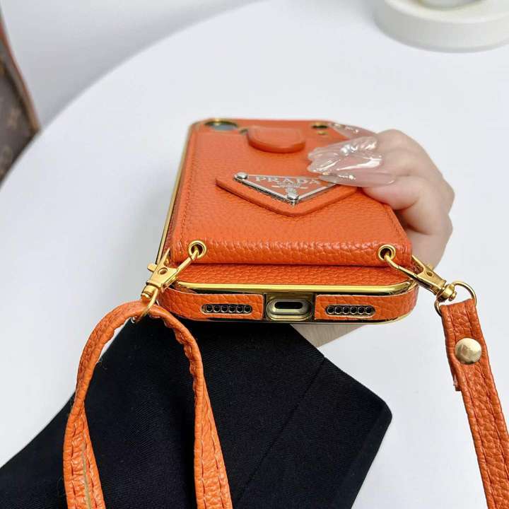 prada iphone18pro携帯ケース 背面 財布型 カード収納