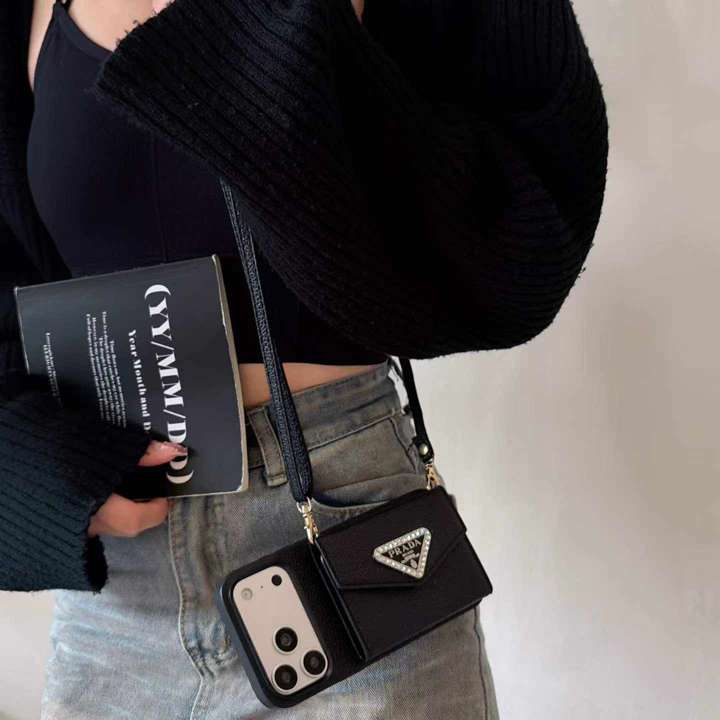 prada iphone18promaxケース 背面 手帳型