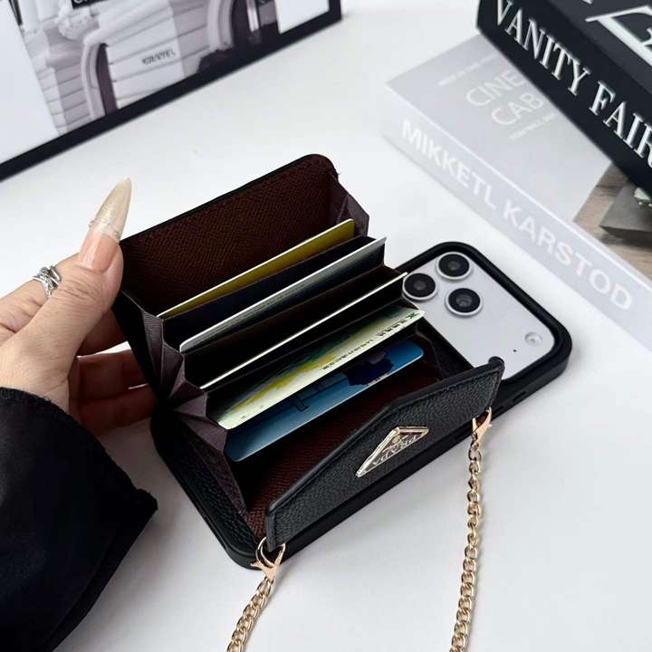 プラダ iphone18pro アコーディオン カードケース