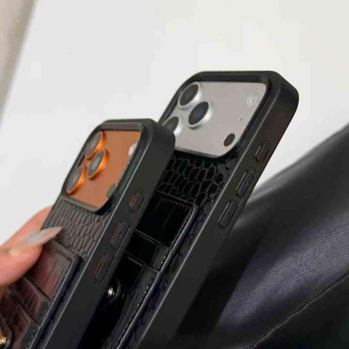 prada iphone18promaxケース ワニ柄 ブラック